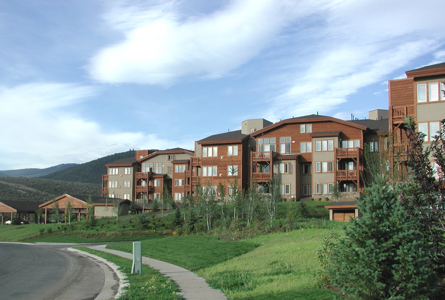 Image of Crestview Condominiums