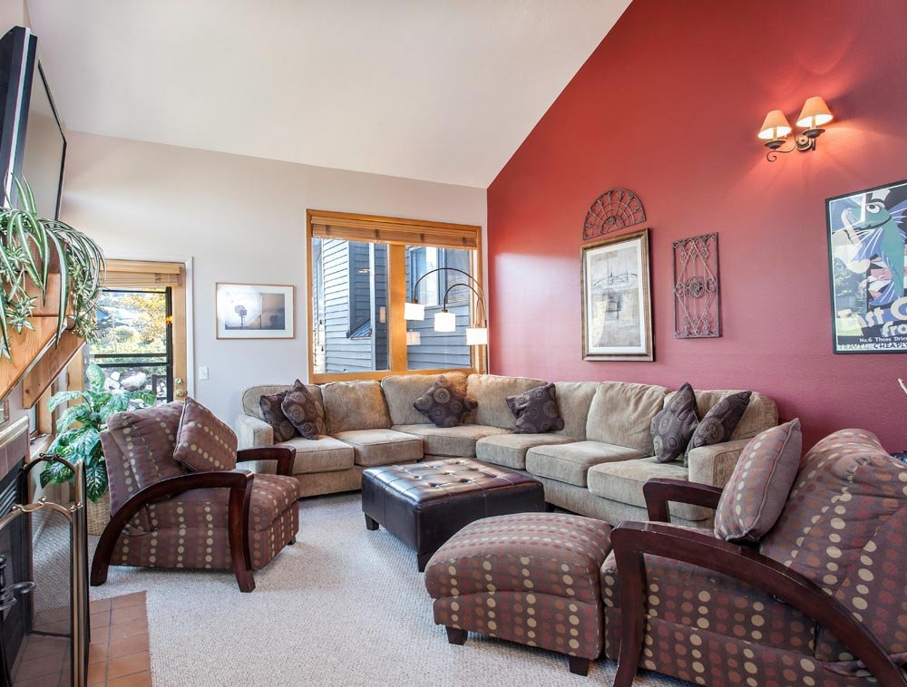 Image of Red Pine Condominiums