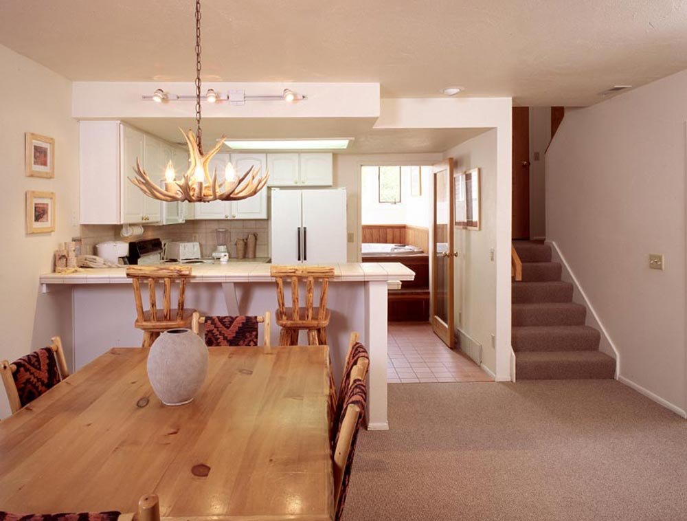 Image of Red Pine Condominiums