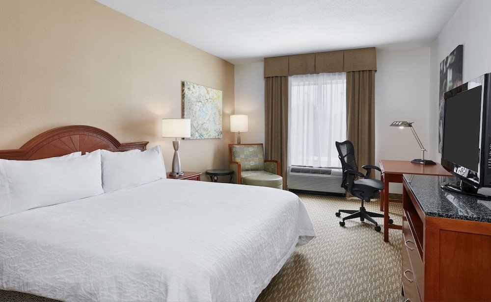 Image of Hilton Garden Inn Charlotte North