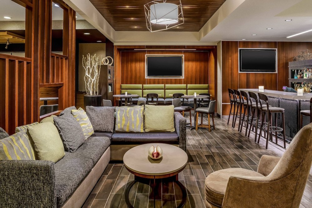 Image of Courtyard by Marriott Charlotte City Center