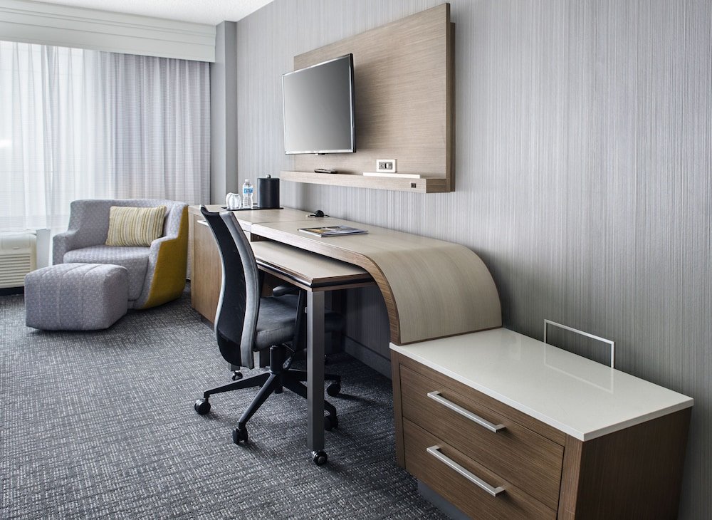 Image of Courtyard by Marriott Charlotte City Center