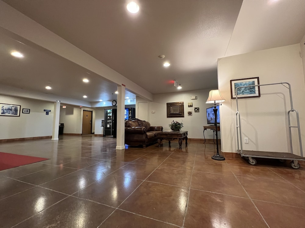 Image of Americas Best Value Inn & Suites Ada