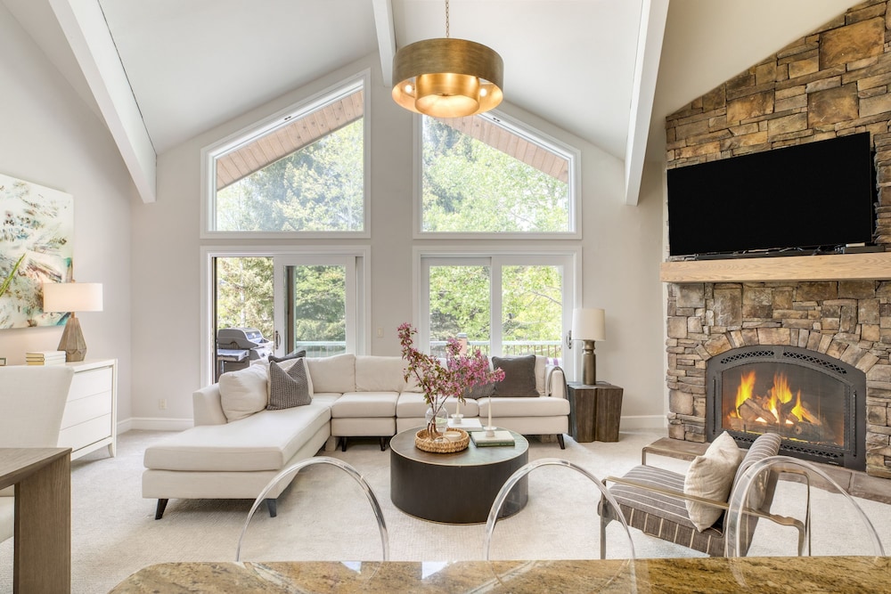 Image of Deer Valley Delight by Avantstay Deer Valley Retreat Spa