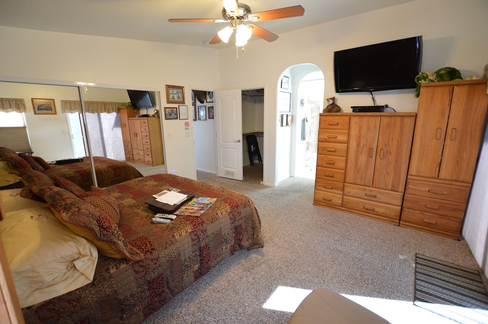 Image of The Bear's Den B&B